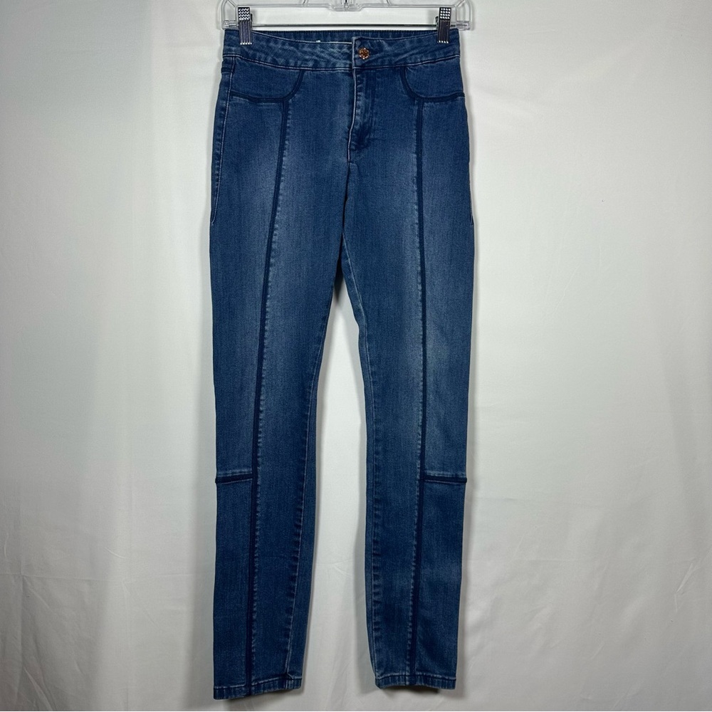 GUESS Blue Straight Leg Jeans with Center Seam and Smooth Texture